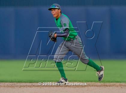 Thumbnail 2 in Banquete vs. Lago Vista (3A Regional Semifinal) photogallery.