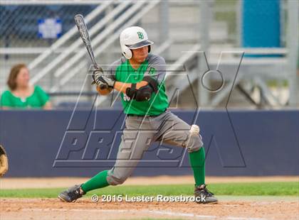 Thumbnail 1 in Banquete vs. Lago Vista (3A Regional Semifinal) photogallery.