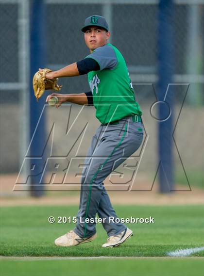 Thumbnail 2 in Banquete vs. Lago Vista (3A Regional Semifinal) photogallery.