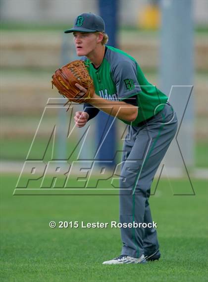 Thumbnail 2 in Banquete vs. Lago Vista (3A Regional Semifinal) photogallery.