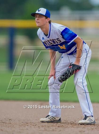 Thumbnail 2 in Banquete vs. Lago Vista (3A Regional Semifinal) photogallery.