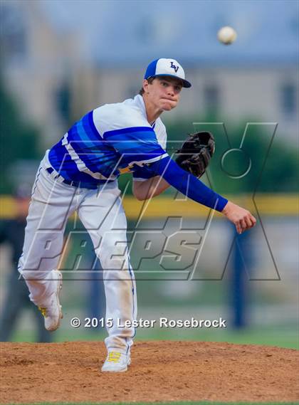 Thumbnail 1 in Banquete vs. Lago Vista (3A Regional Semifinal) photogallery.