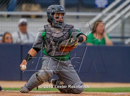 Thumbnail 2 in Banquete vs. Lago Vista (3A Regional Semifinal) photogallery.