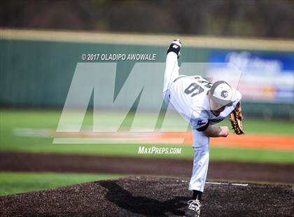 Thumbnail 1 in Guyer [John H.] vs Carroll (Highland Park Tournament) photogallery.