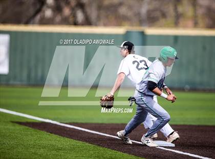 Thumbnail 2 in Guyer [John H.] vs Carroll (Highland Park Tournament) photogallery.