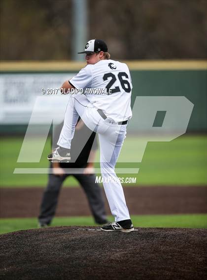 Thumbnail 2 in Guyer [John H.] vs Carroll (Highland Park Tournament) photogallery.