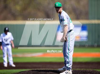 Thumbnail 2 in Guyer [John H.] vs Carroll (Highland Park Tournament) photogallery.