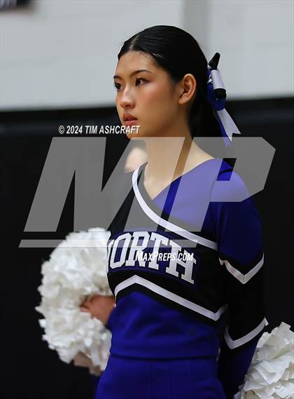Thumbnail 2 in Columbus East vs Columbus North (IHSAA 4A Section 14 Round 1) photogallery.