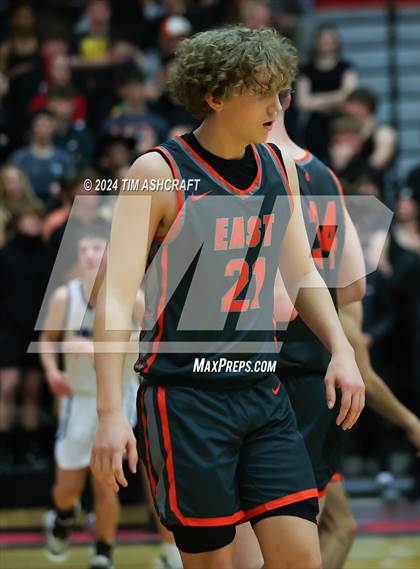 Thumbnail 3 in Columbus East vs Columbus North (IHSAA 4A Section 14 Round 1) photogallery.