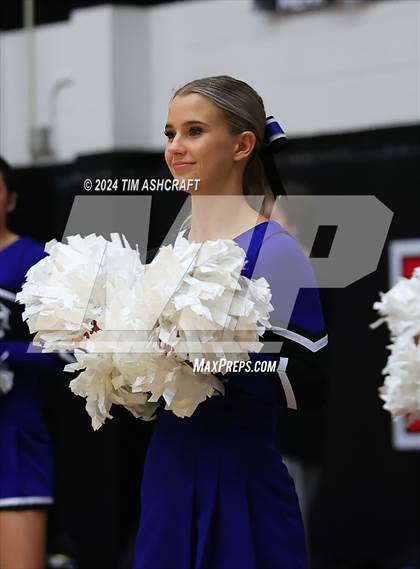 Thumbnail 3 in Columbus East vs Columbus North (IHSAA 4A Section 14 Round 1) photogallery.