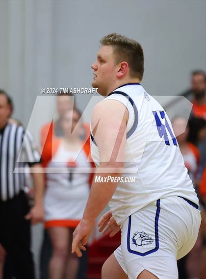 Thumbnail 1 in Columbus East vs Columbus North (IHSAA 4A Section 14 Round 1) photogallery.
