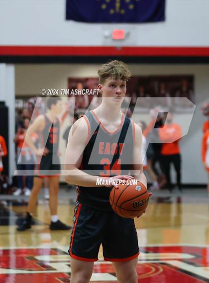 Thumbnail 1 in Columbus East vs Columbus North (IHSAA 4A Section 14 Round 1) photogallery.