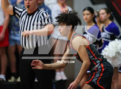 Thumbnail 3 in Columbus East vs Columbus North (IHSAA 4A Section 14 Round 1) photogallery.
