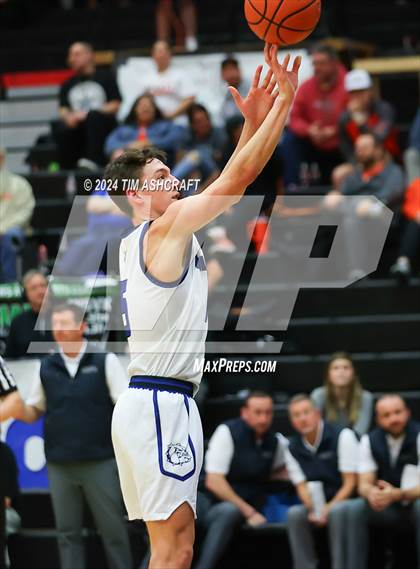 Thumbnail 2 in Columbus East vs Columbus North (IHSAA 4A Section 14 Round 1) photogallery.