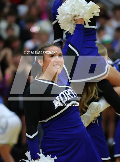 Thumbnail 3 in Columbus East vs Columbus North (IHSAA 4A Section 14 Round 1) photogallery.