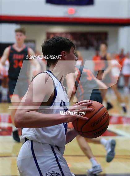 Thumbnail 1 in Columbus East vs Columbus North (IHSAA 4A Section 14 Round 1) photogallery.