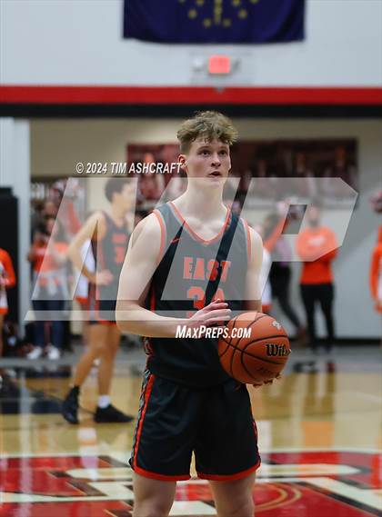 Thumbnail 2 in Columbus East vs Columbus North (IHSAA 4A Section 14 Round 1) photogallery.