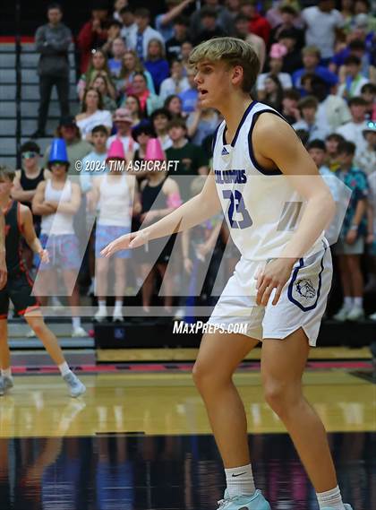 Thumbnail 3 in Columbus East vs Columbus North (IHSAA 4A Section 14 Round 1) photogallery.