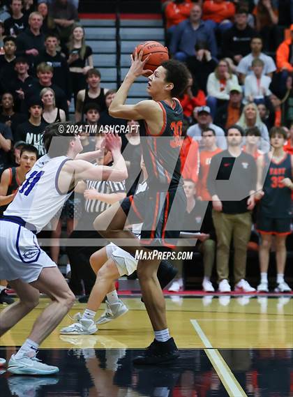 Thumbnail 1 in Columbus East vs Columbus North (IHSAA 4A Section 14 Round 1) photogallery.