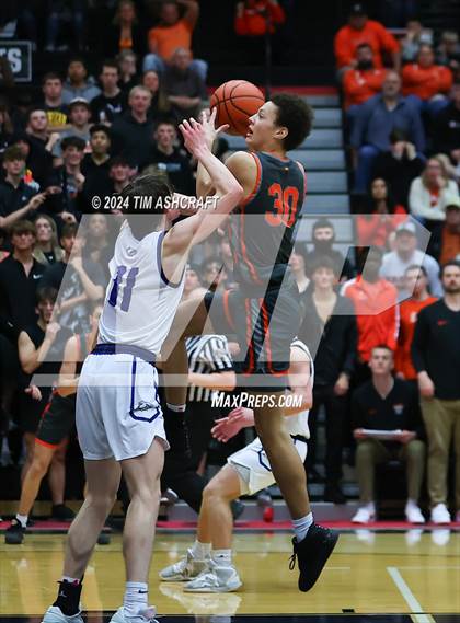 Thumbnail 2 in Columbus East vs Columbus North (IHSAA 4A Section 14 Round 1) photogallery.
