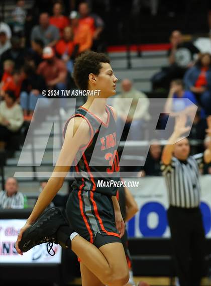 Thumbnail 1 in Columbus East vs Columbus North (IHSAA 4A Section 14 Round 1) photogallery.