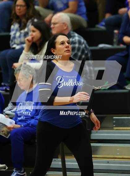 Thumbnail 3 in Columbus East vs Columbus North (IHSAA 4A Section 14 Round 1) photogallery.