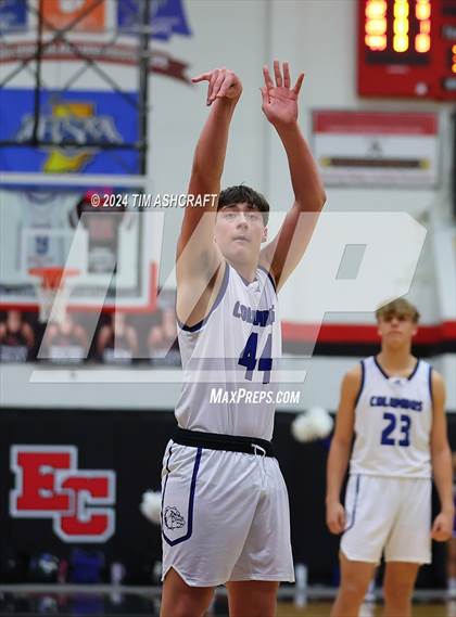 Thumbnail 2 in Columbus East vs Columbus North (IHSAA 4A Section 14 Round 1) photogallery.