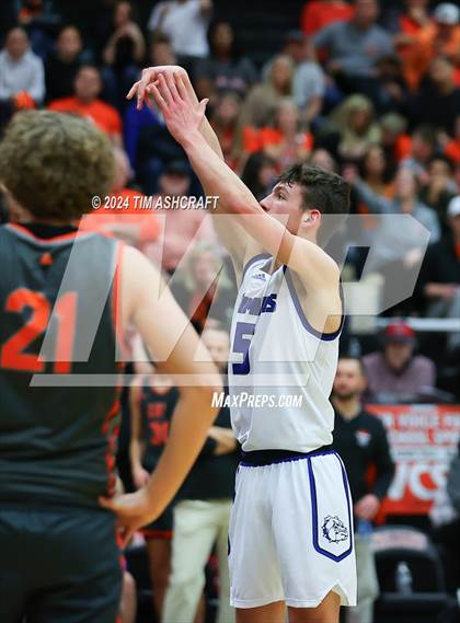 Thumbnail 1 in Columbus East vs Columbus North (IHSAA 4A Section 14 Round 1) photogallery.