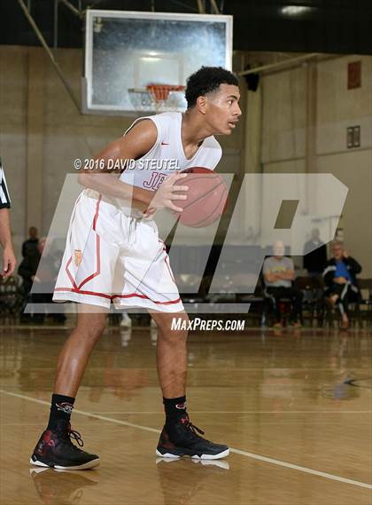 Thumbnail 3 in Modesto Christian vs. Jesuit (Fr. Barry Christmas Classic) photogallery.