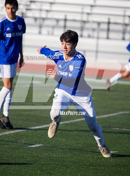 Thumbnail 1 in Bishop Amat vs Hawthorne photogallery.