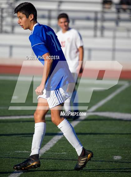 Thumbnail 3 in Bishop Amat vs Hawthorne photogallery.