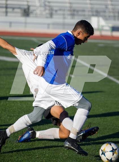 Thumbnail 3 in Bishop Amat vs Hawthorne photogallery.