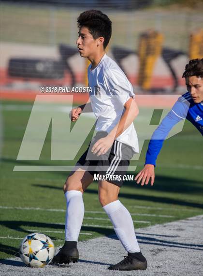 Thumbnail 2 in Bishop Amat vs Hawthorne photogallery.