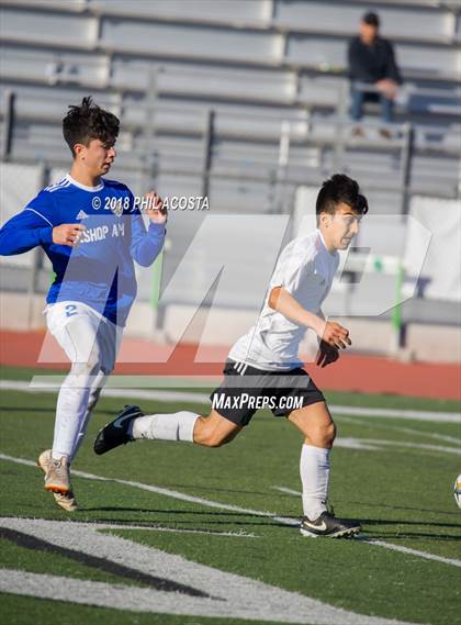 Thumbnail 2 in Bishop Amat vs Hawthorne photogallery.