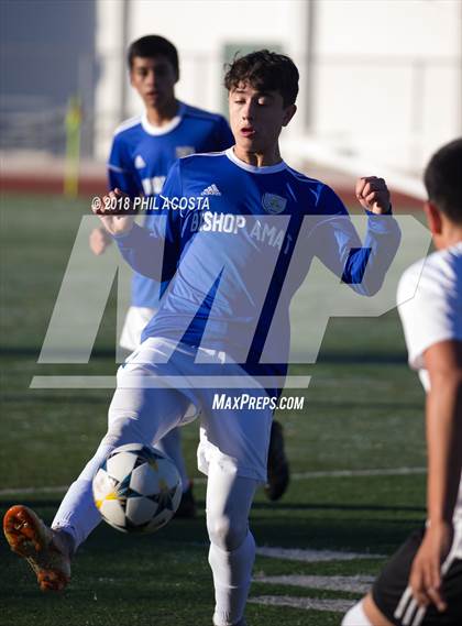 Thumbnail 3 in Bishop Amat vs Hawthorne photogallery.