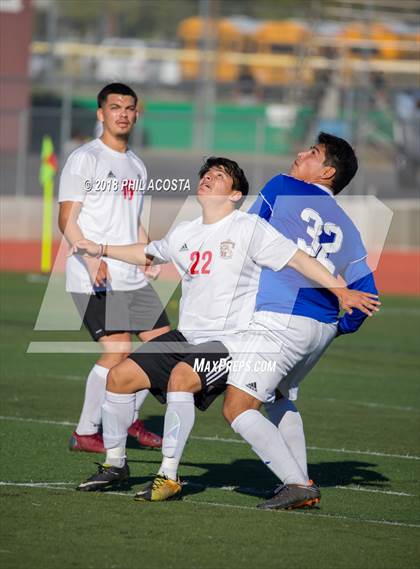 Thumbnail 2 in Bishop Amat vs Hawthorne photogallery.