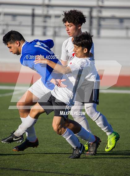 Thumbnail 2 in Bishop Amat vs Hawthorne photogallery.