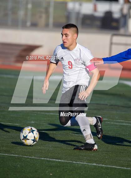 Thumbnail 3 in Bishop Amat vs Hawthorne photogallery.
