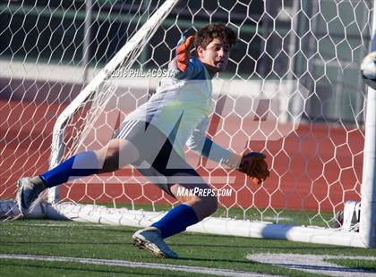 Thumbnail 1 in Bishop Amat vs Hawthorne photogallery.