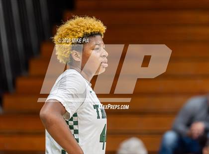 Thumbnail 2 in Cary @ Pine Forest photogallery.