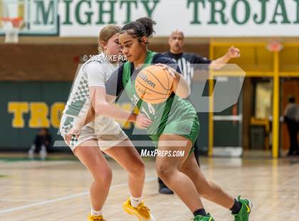 Thumbnail 2 in Cary @ Pine Forest photogallery.