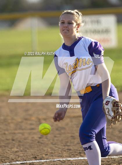 Thumbnail 3 in Los Molinos @ Corning photogallery.