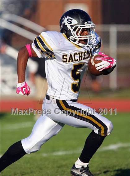 Thumbnail 3 in Sachem North @ Connetquot photogallery.