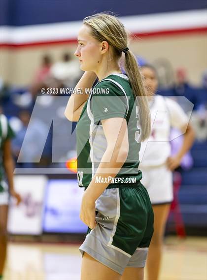 Thumbnail 2 in Hardin-Jefferson vs West Fork photogallery.
