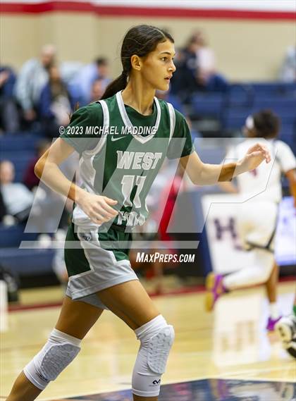 Thumbnail 2 in Hardin-Jefferson vs West Fork photogallery.