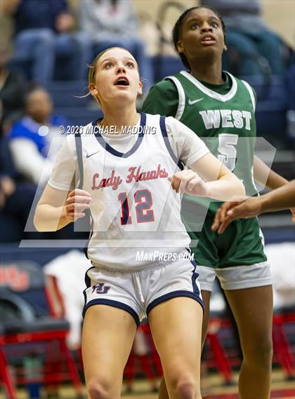 Thumbnail 1 in Hardin-Jefferson vs West Fork photogallery.