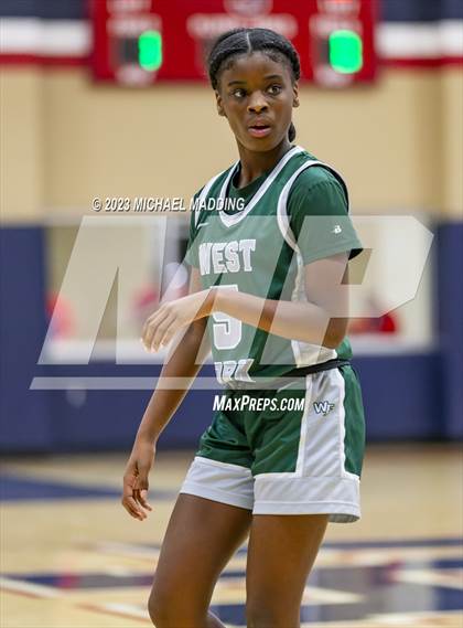 Thumbnail 3 in Hardin-Jefferson vs West Fork photogallery.
