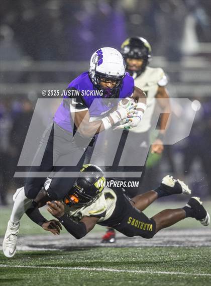 Thumbnail 2 in Brownsburg vs Warren Central (IHSAA 6A Semifinal) photogallery.