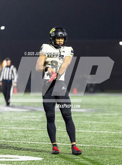 Thumbnail 2 in Brownsburg vs Warren Central (IHSAA 6A Semifinal) photogallery.