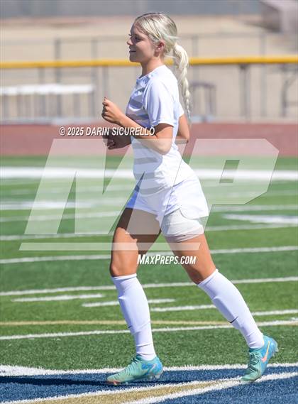 Thumbnail 3 in Desert Vista vs. O'Connor (AIA 6A Quarterfinal) photogallery.